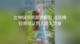 【新片速遞】农村少妇❤️【艳艳子】独自一人在家风骚，对着镜头自摸瓣开B穴给狼友们看❤️AV道具自慰插穴抠菊花~真过瘾！[302M/MP4/39:38]