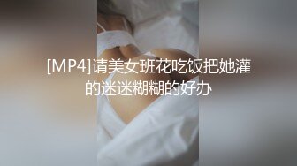 她的微笑令我兴奋下