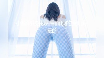 烈焰红唇花臂纹身女神下海，紧身裤扭动小腰，露美乳揉捏晃动